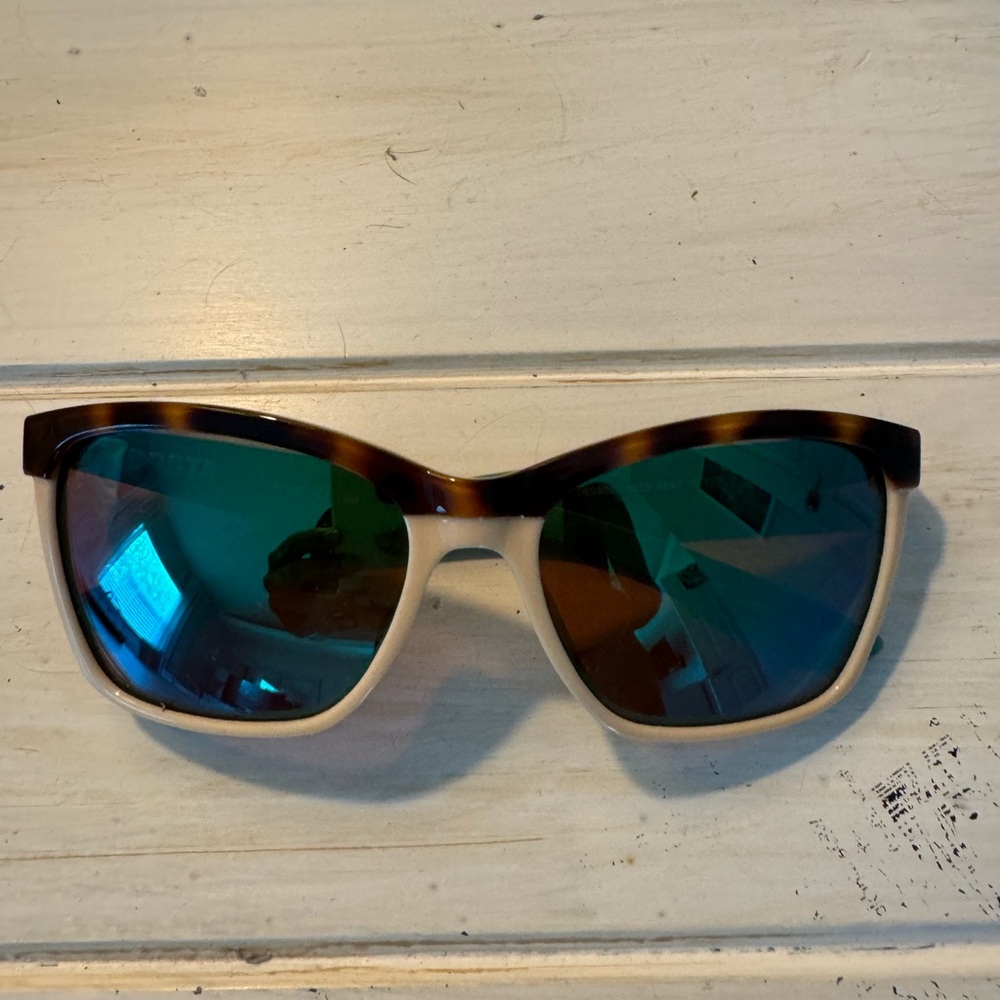 Costa Women’s Sunglasses